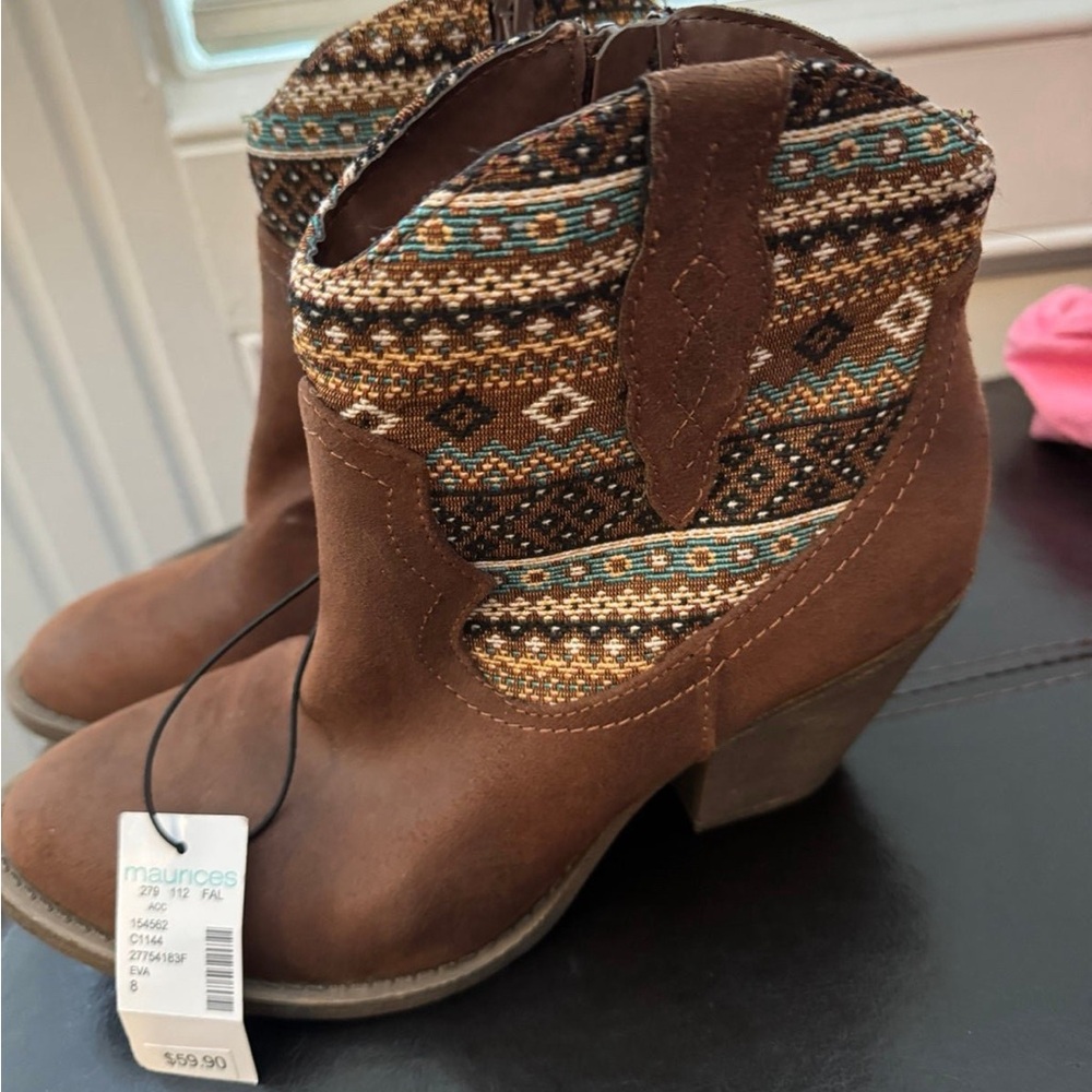 Maurice’s boots